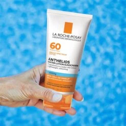 LA ROCHE-POSAY La Roche Posay Anthelios 60 Cooling Water-Lotion Sunscreen -Estee Lauder Sales Store 11429022 3695036865742443