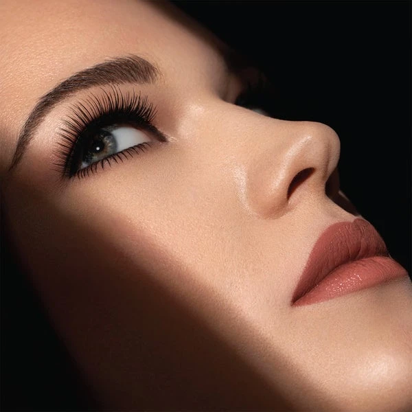 Kevyn Aucoin Indecent Mascara - Black 10ml 4 Kevyn Aucoin Indecent Mascara - Black 10ml - Image 4