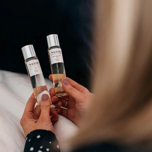 NEOM Perfect Night's Sleep Pillow Mist 30ml 8 NEOM Perfect Night's Sleep Pillow Mist 30ml - Image 8