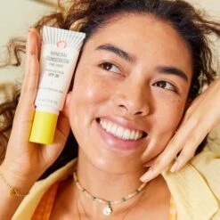 First Aid Beauty Mineral Sunscreen Zinc Oxide Broad Spectrum SPF30 50ml -Estee Lauder Sales Store 13754701 1605046265073814