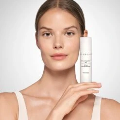 Chantecaille Oil Free Balancing Moisturizer 50g -Estee Lauder Sales Store 13937560 7744998594951171