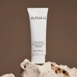 Alpha-H Total Eclipse Mineral SPF 30 40ml 24 Alpha-H Total Eclipse Mineral SPF 30 40ml -Estee Lauder Sales Store 14569659 1265062580104107